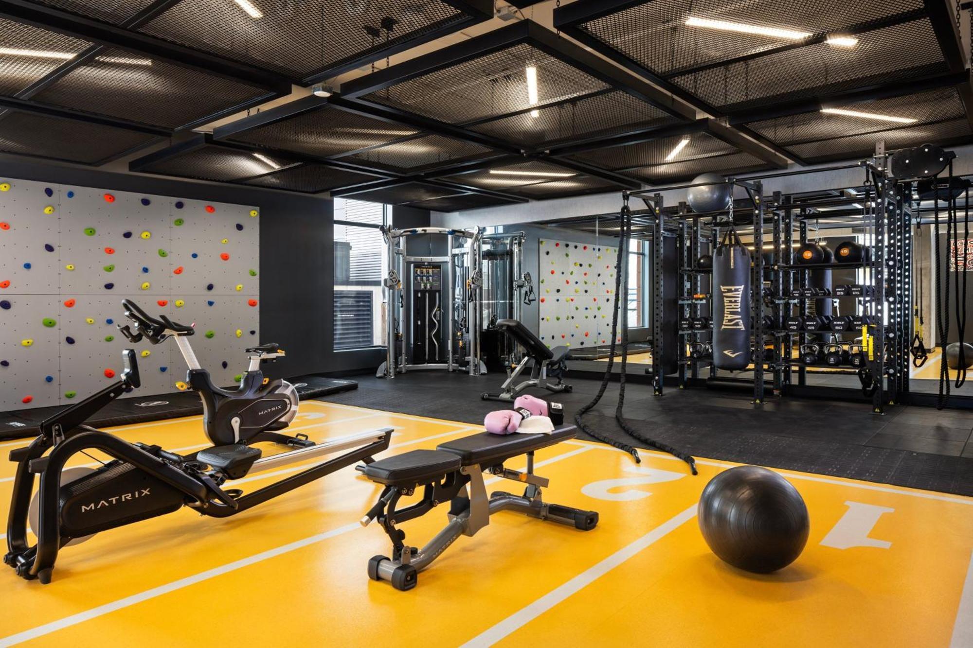 Hotel Moxy Downtown 3*