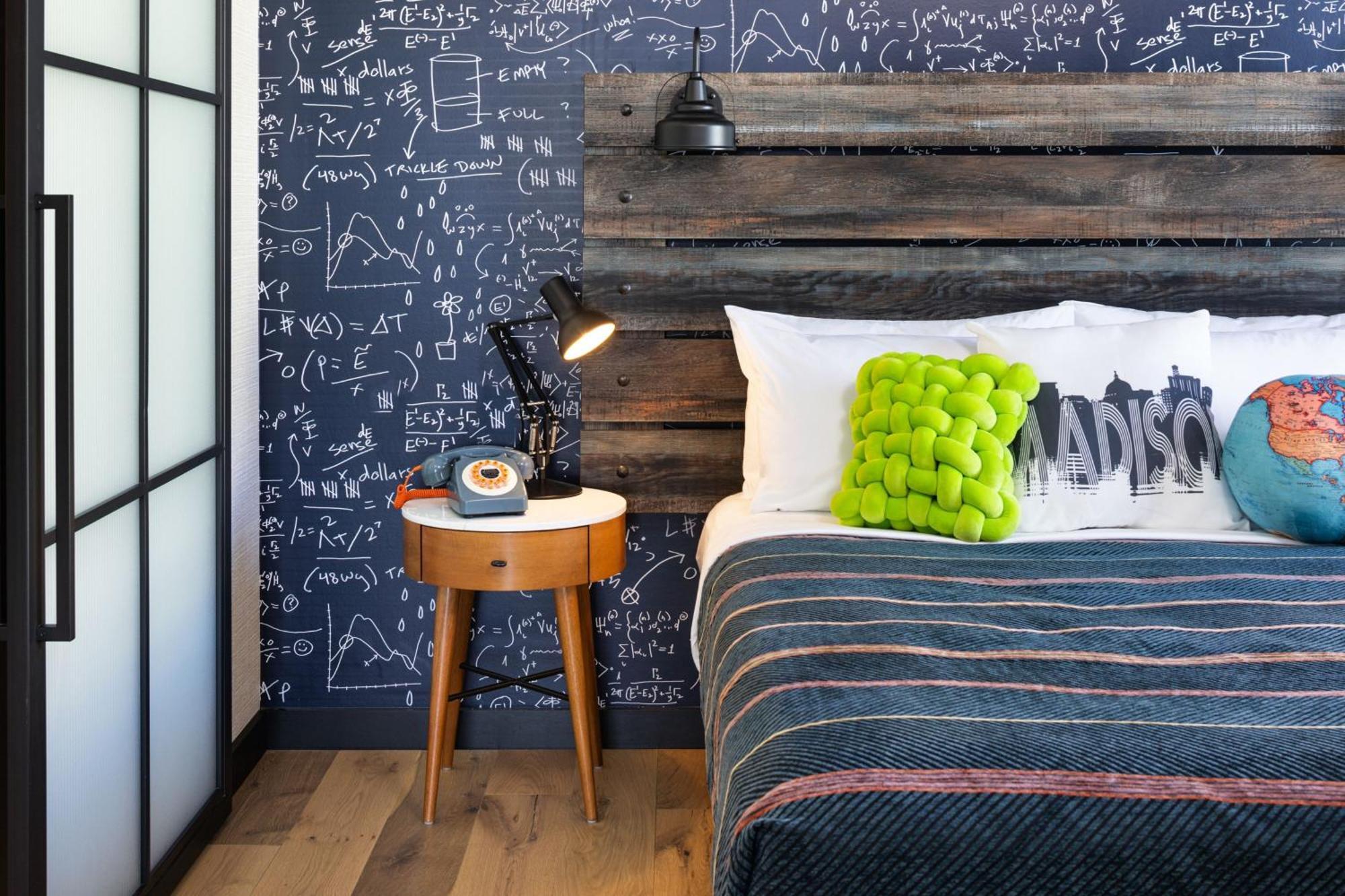 Moxy Downtown Hotel Madison