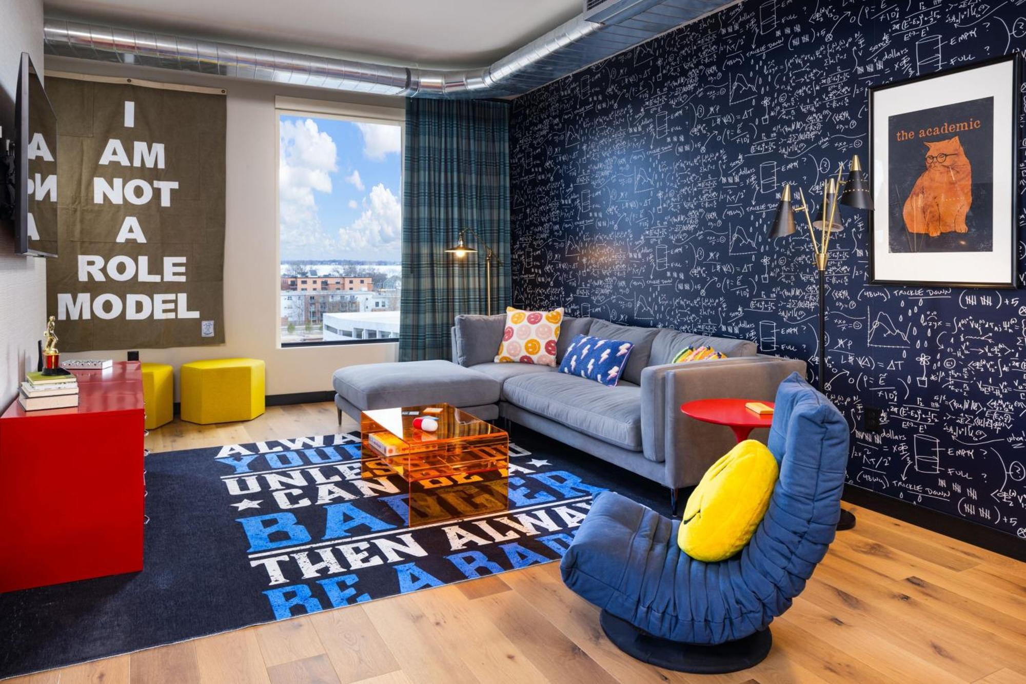 Moxy Downtown Hotel